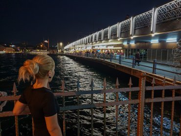 Istanbul de primăvară: Podul Galata, seara