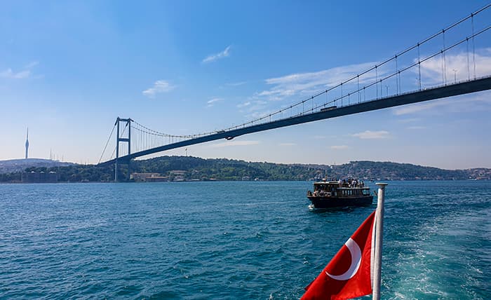 Cu barca în croazieră pe Bosfor Istanbul