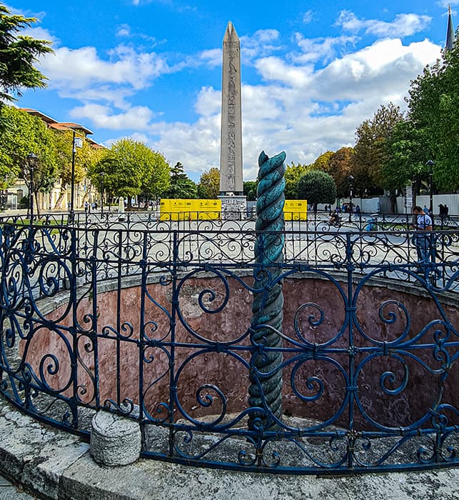 Coloana Serpuita din Istanbul