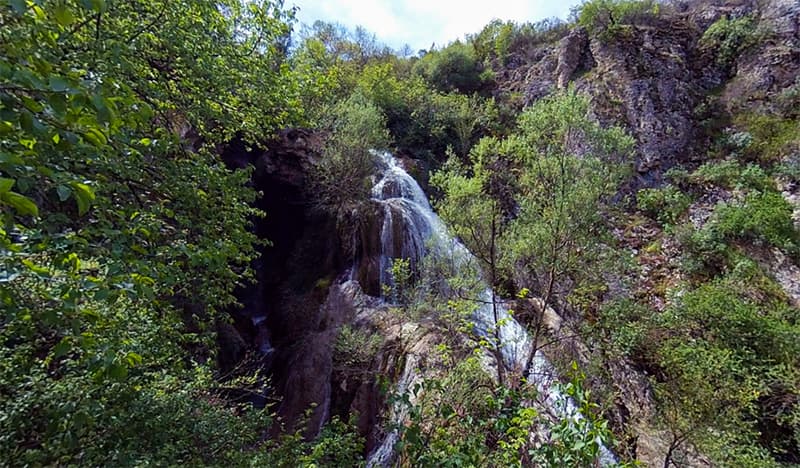 Cascada Kaya Bunar