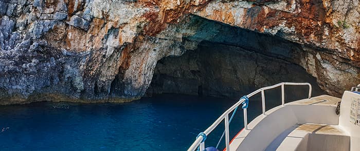 Vizită la Blue Caves in Zakynthos